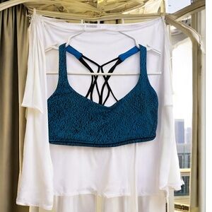 Lululemon Free to Be Wild‎ Bra Blue Black Crisscross Back Size 4